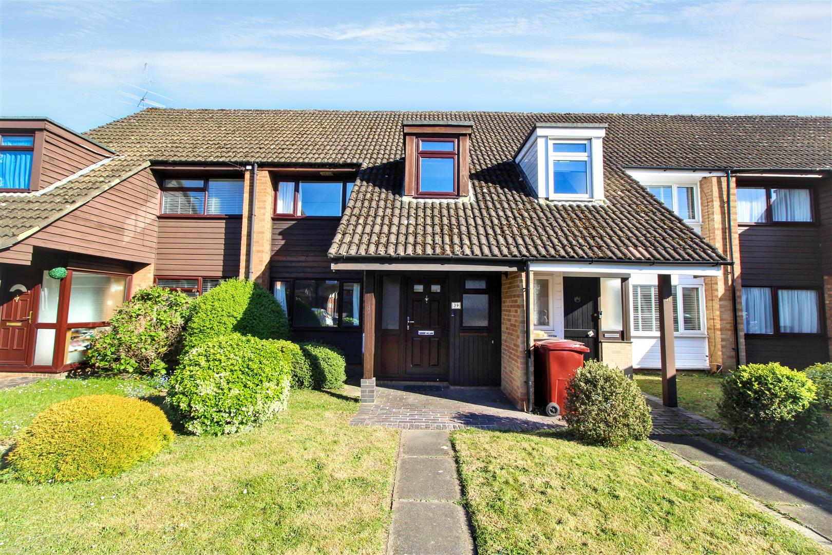 3 bed property in School Road, Reading